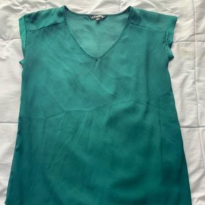 Women’s emerald green top